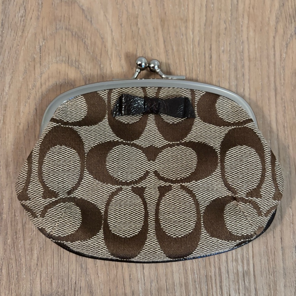 Coach Signature C Coin Purse – NWOT
